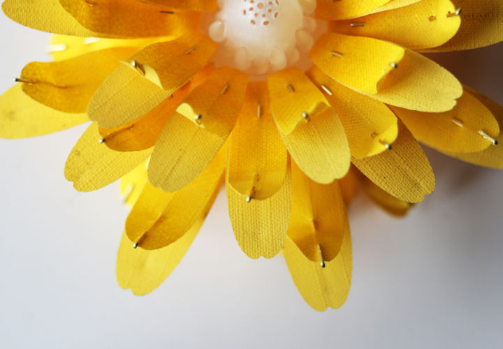 Hoverfly Flower, Insectology Food for Buzz by Atelier Boelhouwer. Photo by Janneke van der Pol